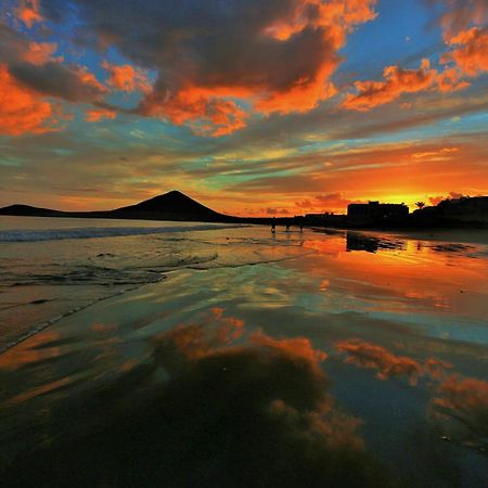 Alquilaencanarias El Medano Beach 1 エクステリア 写真