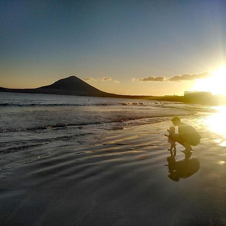 Alquilaencanarias El Medano Beach 1 エクステリア 写真