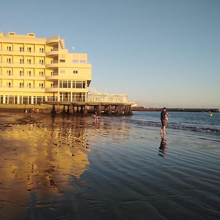 Alquilaencanarias El Medano Beach 1 エクステリア 写真